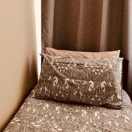 Ac Lounge 36 Apartment Rochford Luaran gambar