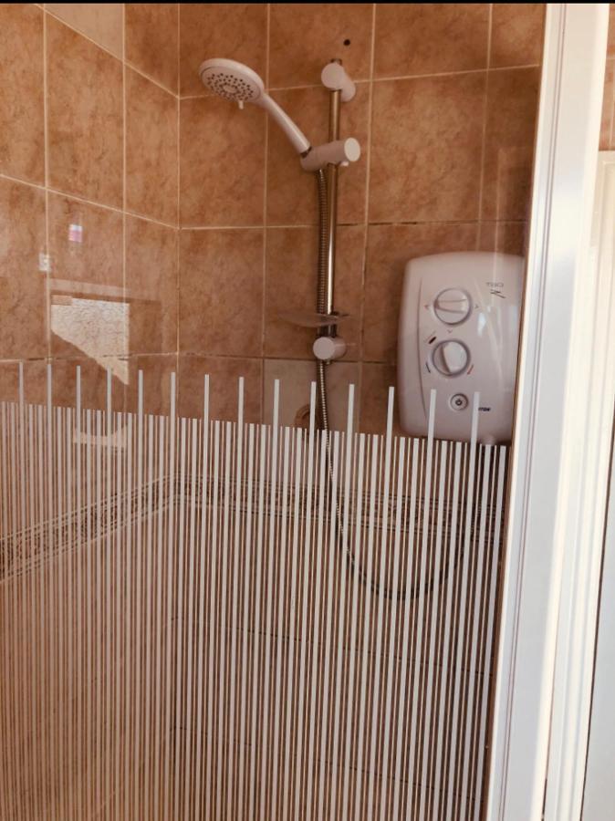 Ac Lounge 36 Apartment Rochford Luaran gambar